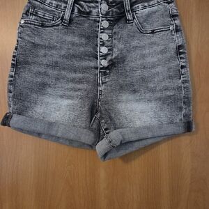 JUDY BLUE Black Washed Stretch Button Fly Jean Shorts Size M